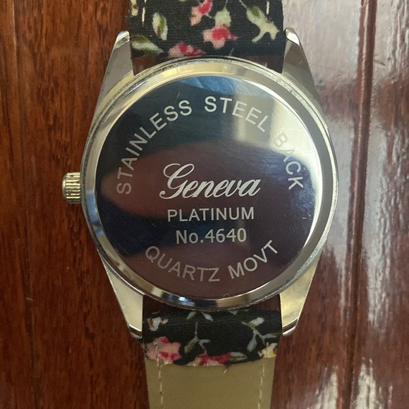 Geneva Platinum Women’s Floral Watch - Picture 8 of 14